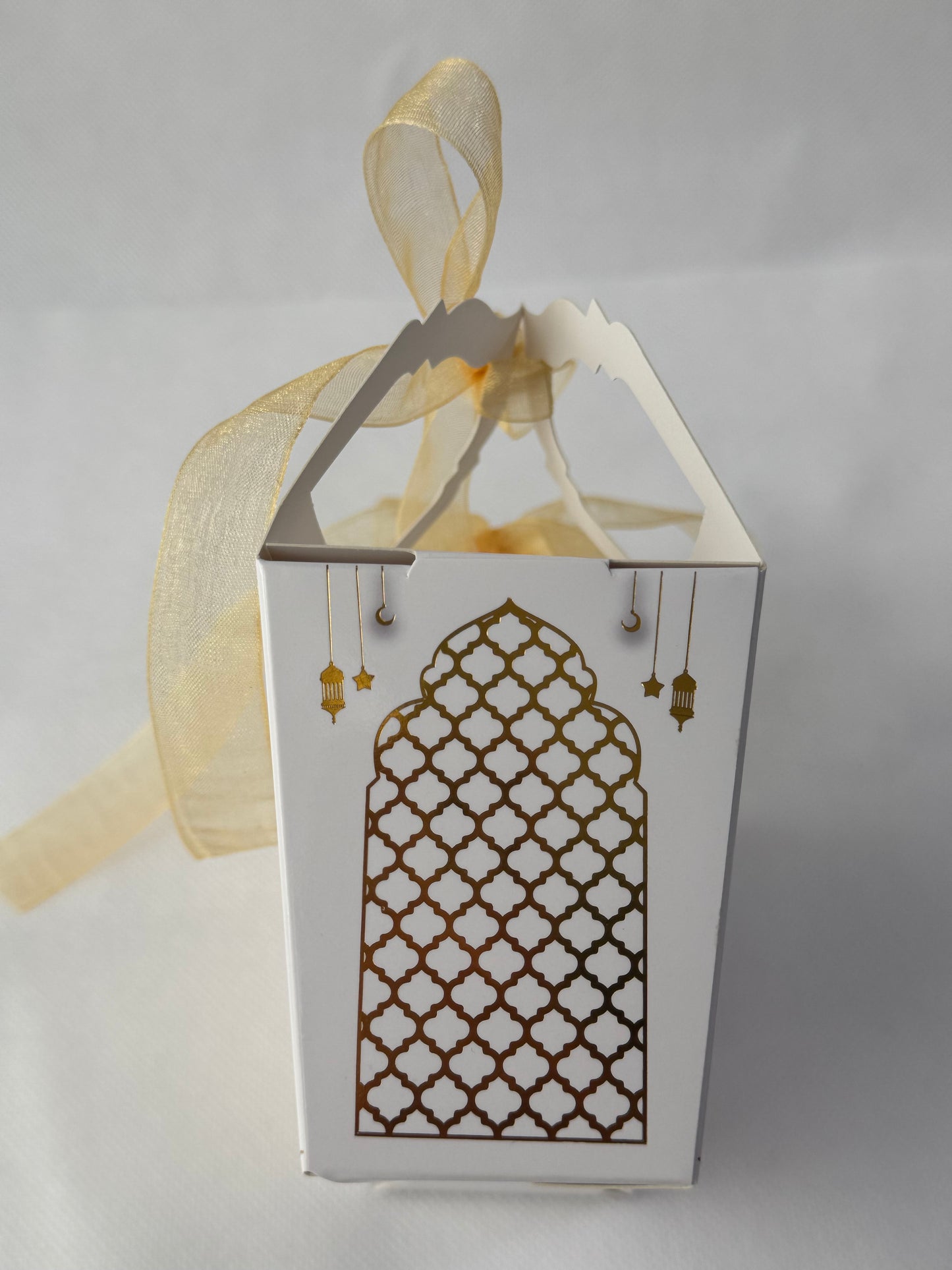 Ramadan Boxes For Sweets /Dates /Chocolates Lantern Style Gold/White Favour Boxes